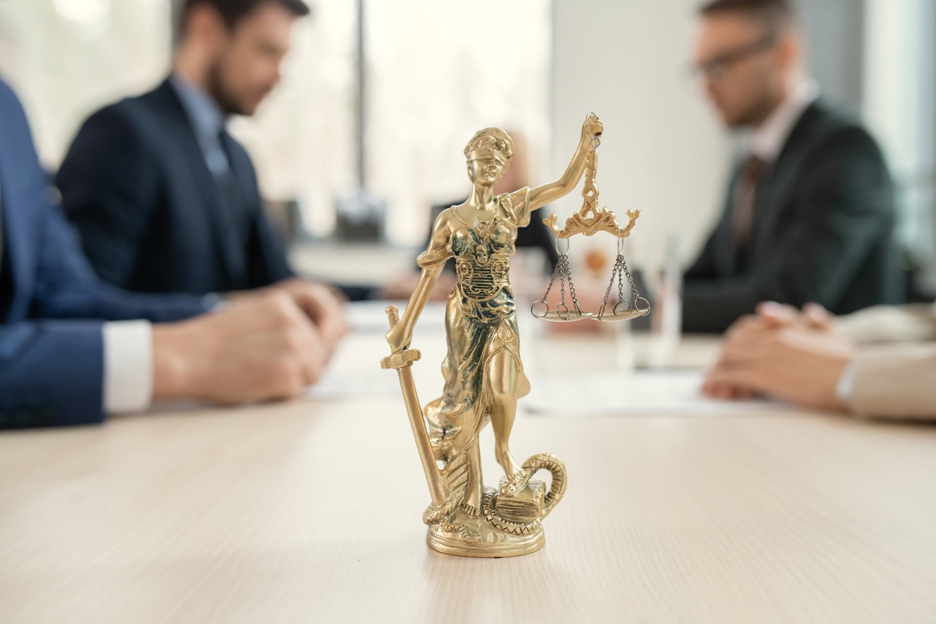 How Companies Choose Legal Representation